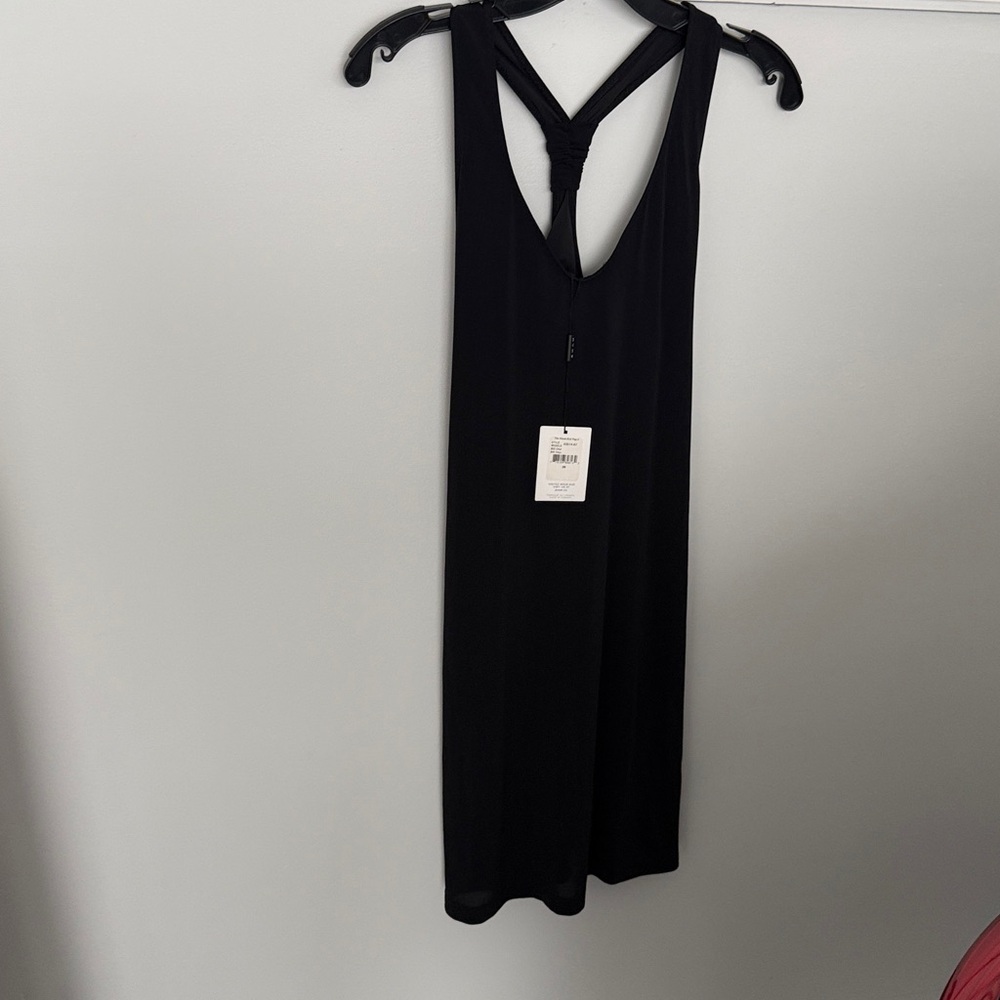 SHAN Elegant Black Garment - Picture 2 of 4
